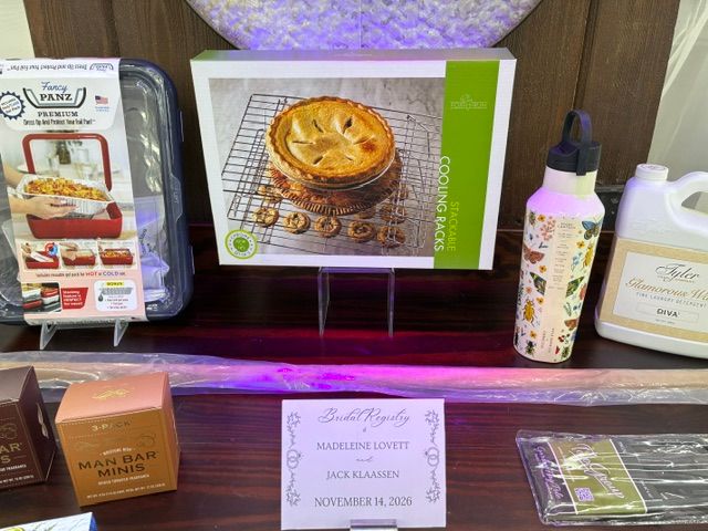 Madeleine Lovett & Jack Klaassen registry gift selection 3